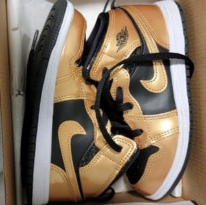 Jordan 1 Gold/ Black  Size 10C